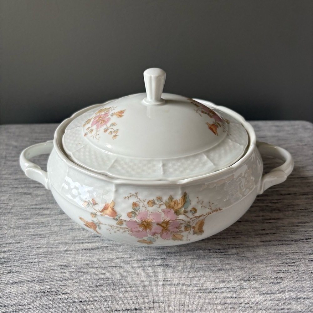 Birks exclusive, fine bohemian china, cute floral bowl with lid